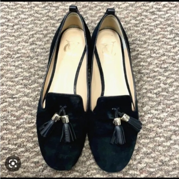 Womens Vince Camuto Signature Sz 8.5 Loafers Nancy Tassel Flats Black Slip On - Picture 1 of 9
